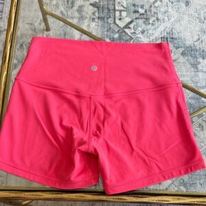 NWOT lululemon Align Shorts 🩷